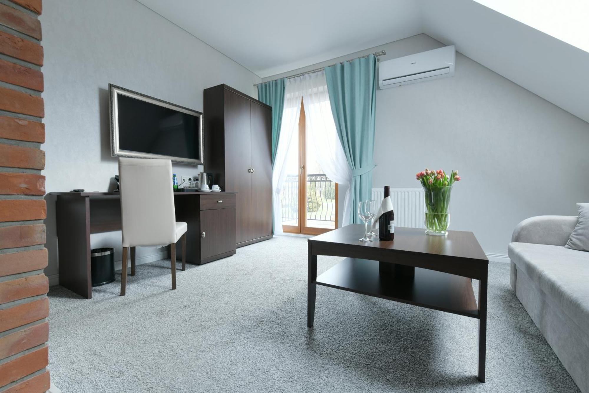 Palac Mortegi Hotel & Spa- Restauracja Szlachecka, Spa, Basen, Sauny, Jazda Konna, Mini Zoo- Luksus, Relaks I Przyroda W Jednym! Lubawa Pokoj fotografie